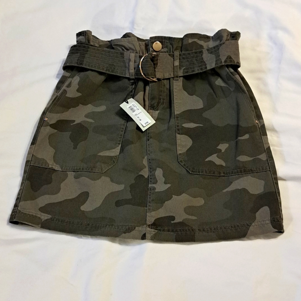 NWT River Island camo skirt